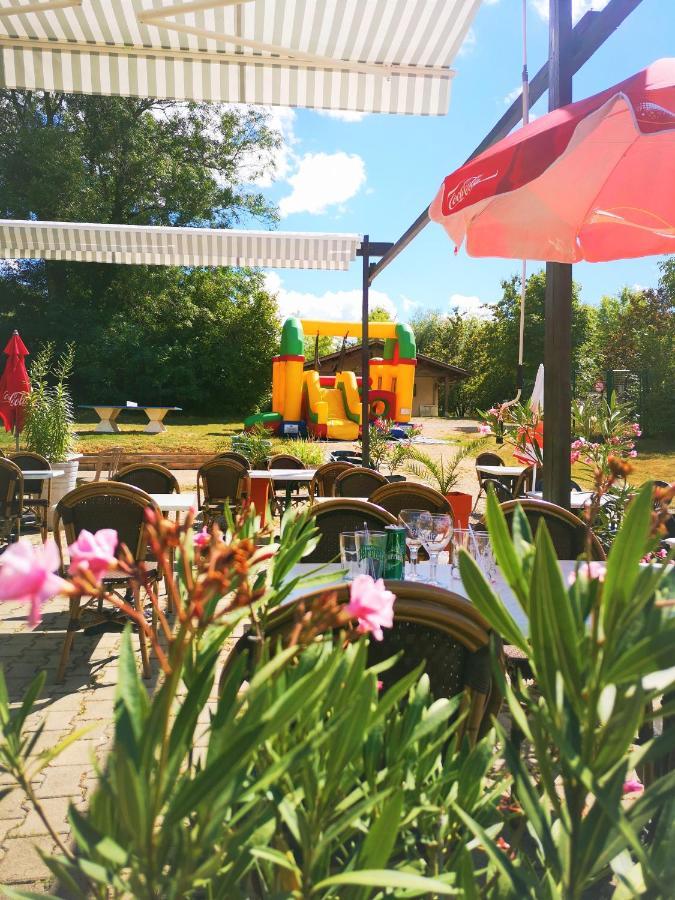 Domaine De Mepillat Campsite
