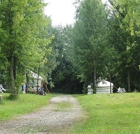 Camping Domaine De Mepillat Saint-Nizier-le-Bouchoux Buitenkant foto